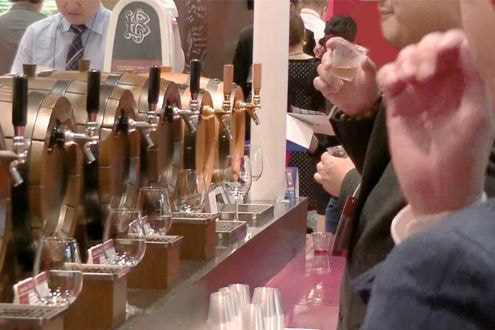 試飲風景